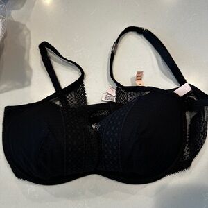 Victoria’s Secret bra new with tags size 38C‎